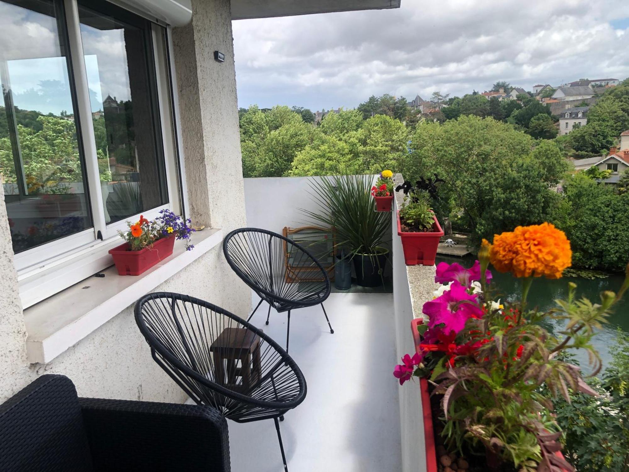 Chez Jean-Claude, Vue Panoramique Au Reveil Apartment Poitiers Ngoại thất bức ảnh